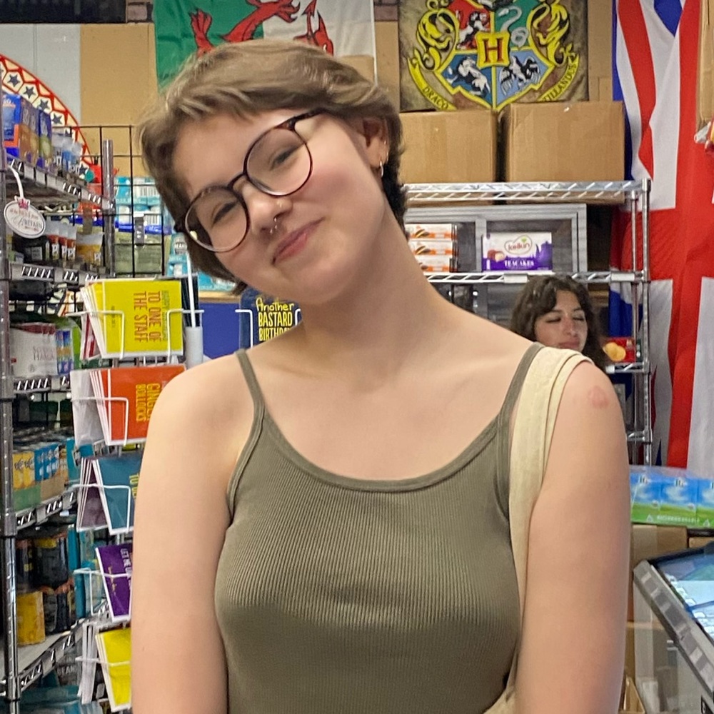 Meet your Posher, Amelia